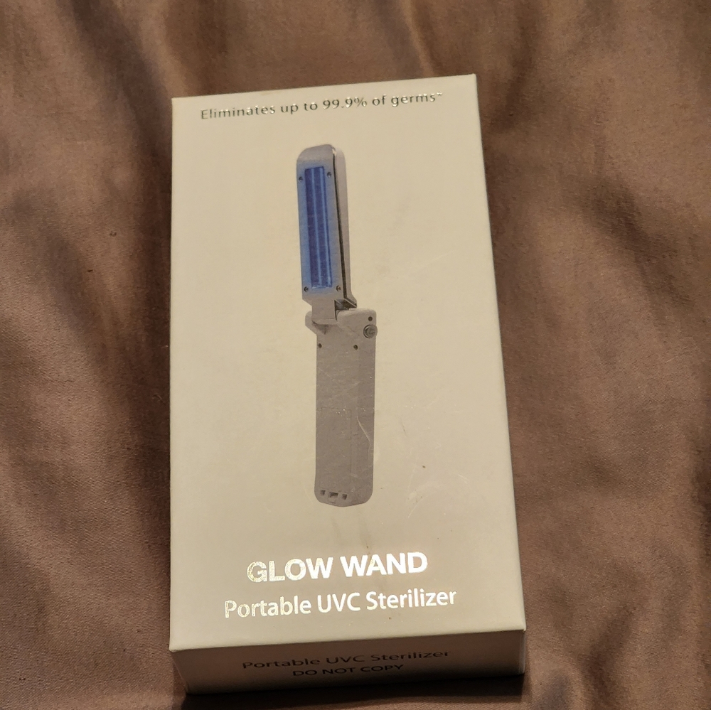 Small handheld Ultraviolet light for sterilization